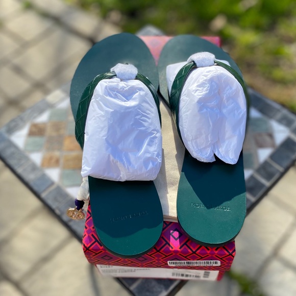 Tory Burch Manon Flip Flop - Picture 4 of 8